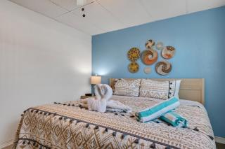 Tropic Terrace #19 - Beachfront Resort Suite - St Pete Beach - 4