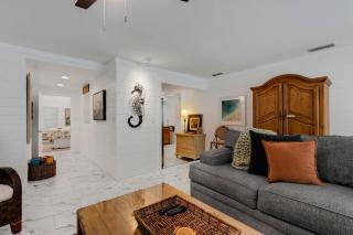 Coastal Breeze - Beach Pool Home! - Clearwater Beach - 3