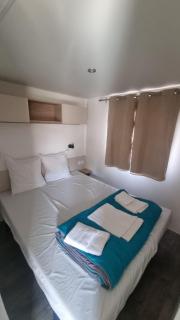 Kokua Vacances présente MOBIL HOME résidentiel toutes options camping 4 étoiles CANET - Canet-en-Roussillon - 4