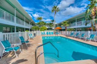 Tropic Terrace Suite #12 - Beachfront Resort - St Pete Beach - 2