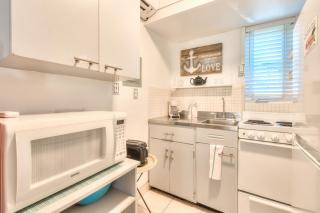 Tropic Terrace Suite #24 - Beachfront Resort - St Pete Beach - 5