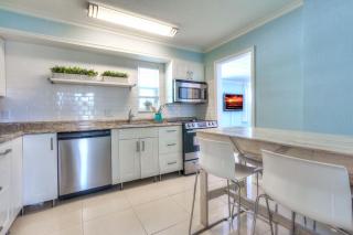 Tropic Terrace Suite #40 - Beachfront Resort - St Pete Beach - 5