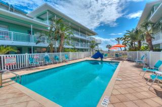 Tropic Terrace Suite #45 - Beachfront Resort - St Pete Beach - 8