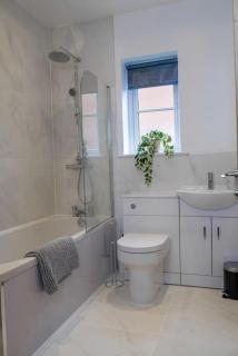Durham, Free Parking, Central - Modern House - Durham - 9