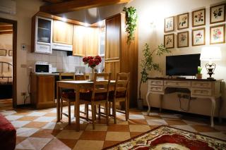 Floreal House - Classic style apartment - Rovigo - 0