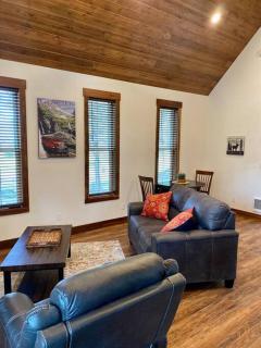Elk Ridge Village 301B Cozy Cabin with views of Flathead Lake - Lakeside - 6
