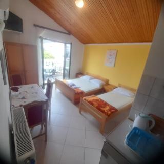Apartments Antonela with seavies - Tribunj - 9