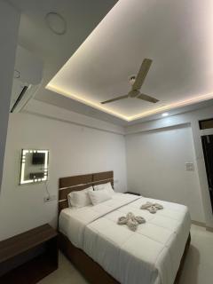 Hotel Kiwi Inn Vijaynagar Scheme 78 - Indore - 1