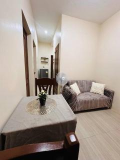 Budget Cozy 2-Bedroom Twin Bed Retreat - 0