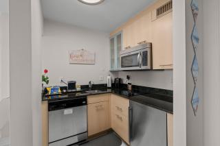 Gallery One Waterfront Suite, 5 Min Walk to beach - Fort Lauderdale - 2