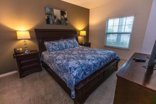 Elegant, Spacious 3bedroom Near Attractions Hot Tub Pool & Gym - Kissimmee - 4