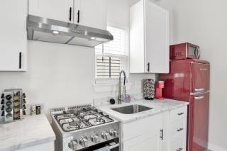 Newly Built Cottage in Downtown Mobile, Walkable! - Mobile - 9