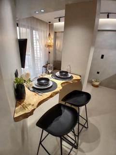 Ύρια House's - 4