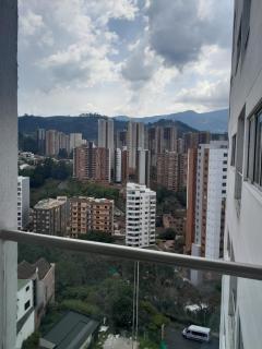 APARTAMENTO CON ELEGANCíA Y CONFORT EN SABANETA - Sabaneta - 1