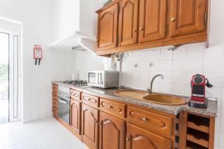 Beachside Patio Apartment - AC in ALL rooms - Costa da Caparica - 8