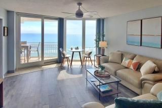 Relaxing Ocean Front penthouse - 5