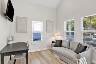 Brand New Cottage in Downtown Mobile! Walking-distance to Heart of Downtown! - Mobile - 4