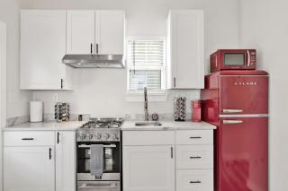 Brand New Cottage in Downtown Mobile! Walking-distance to Heart of Downtown! - Mobile - 8