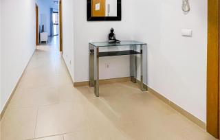 1 Bedroom Amazing Apartment In Estepona - Estepona - 3