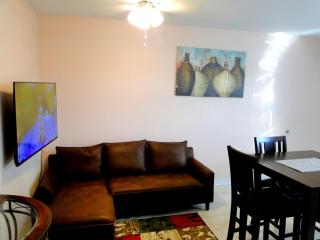 Sylmars Apartment Home - - 8