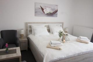 Aparthotel "Queen Zina" - Vlasic - 5