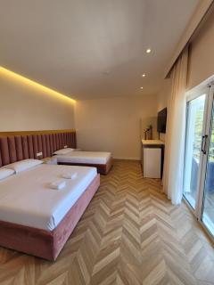 Almar Boutique Hotel - Sarandë - 4