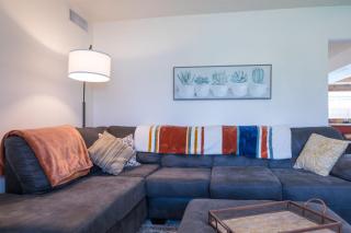 Charming House Pool Near Kiwanis Park Freeways - Tempe - 8