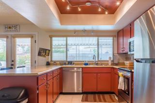 Charming House Pool Near Kiwanis Park Freeways - Tempe - 5