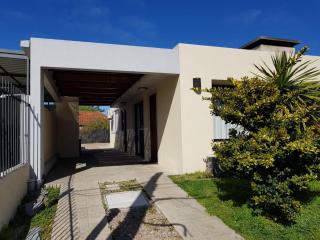 Casas Piriapolis, calle Eduardo Mondello - Piriápolis - 1