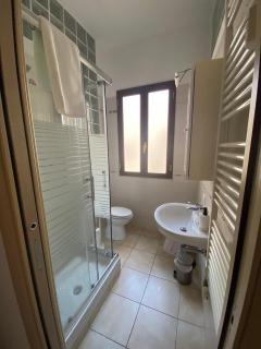 Fall in love with Roma Vaticano - 5 Minutes from the Vatican - balcony with a view - Rome - 3