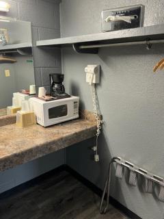 Pratt Budget Inn - Pratt - 7
