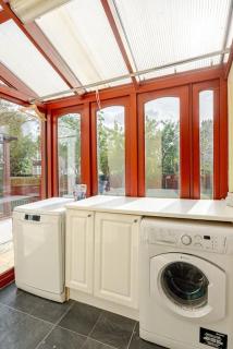 Spacious 4Bed House in London-20 mins to Central - Eltham - 2