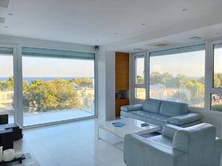 Modern seafront apartment - Limassol - 8