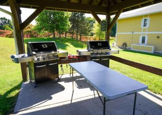 Fully Renovated At the Victoria-Carriage Hills - Shanty Bay - 6