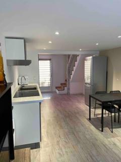 Joli T2 avec jacuzzi - 2