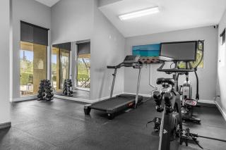 Vibrant 4BR Family Townhome 1 mile from Disney World and Disney Springs - Orlando - 7