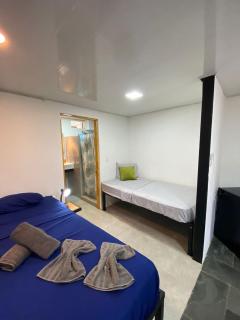 Villa Toronto - New Private Suite & Kitchen walk to Playa Chiquita - Cocles - 5