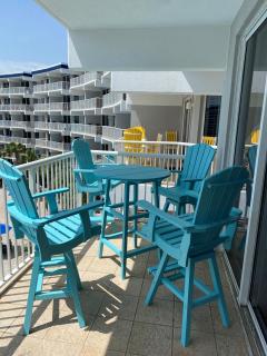 Destin West Resort - Gulfside 405 Ocean View and Free Beach Chairs - 5