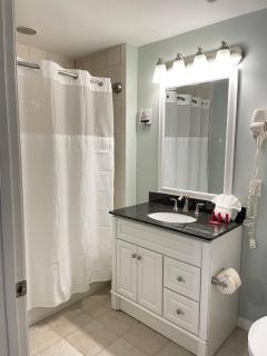 Destin West Resort - Gulfside 405 Ocean View and Free Beach Chairs - 2