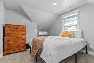 South Perry Dist Fenced Yard & Hot tub - Spokane - 5