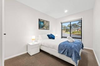 Modern Family Getaway - Batemans Bay - 2