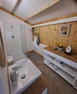 SOH Simple Accommodation - Kloof - 1