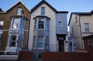 South Beach Apartments - 9