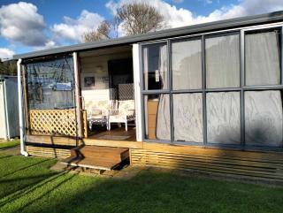 Te Puru B8 - 2 bedroom chalet - 2