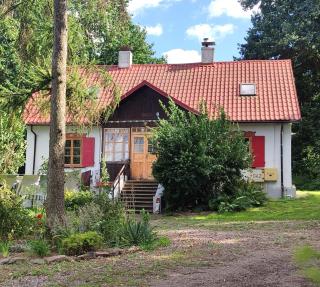 Świętokrzyskie Dworek Radkowice Kasztanowa Aleja - 0