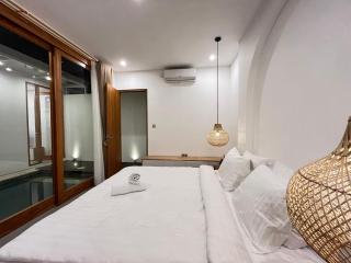 Queen Bee 2BR Private Villa - Seminyak - 3