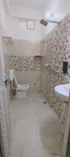 leisure home stay - Varanasi - 7