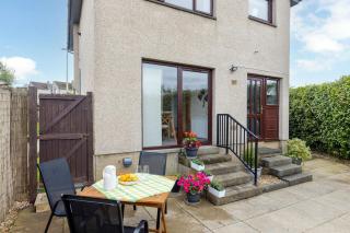 20 mins to Edinburgh 3 bedroom detached family house Wi-Fi Parking - 4