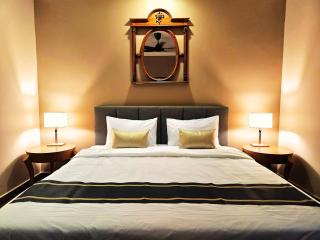 Timber Retreat in heart of KL - 1 min to Pavilion & KLCC - Kuala Lumpur - 3