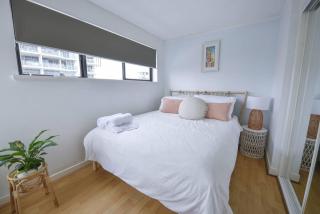 2 Bed Unit on Mooloolaba Esplanade 50 m from beach - Mooloolaba - 6